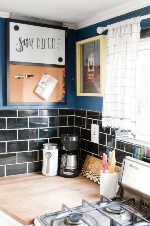 Charming Tiny With A Private Hot Tub Holiday home *